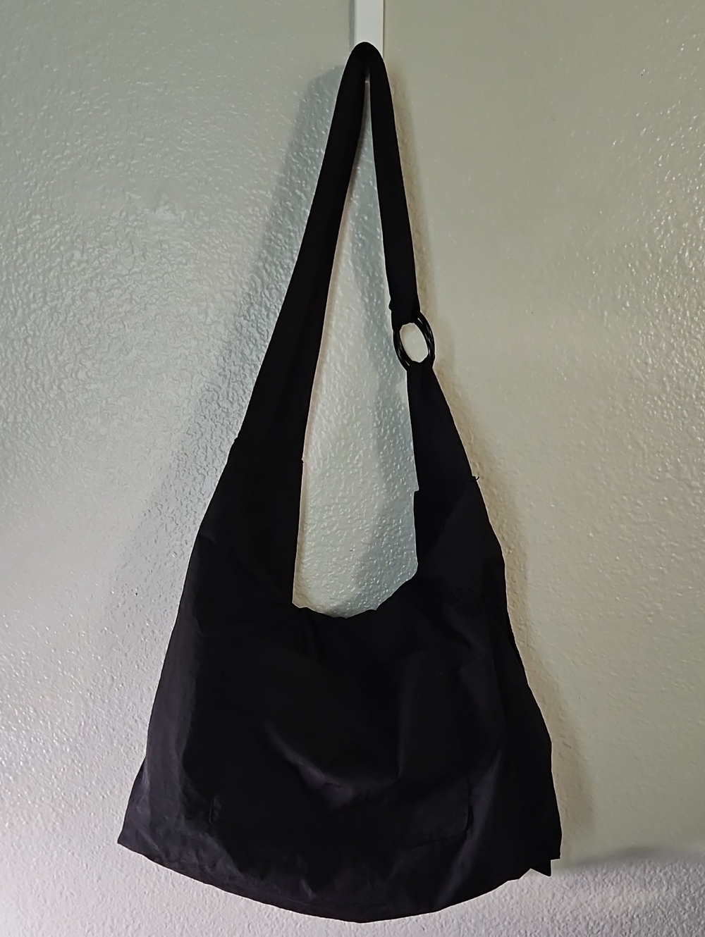Thread Wallets Slouchy Crossbody Bag Black EUC
